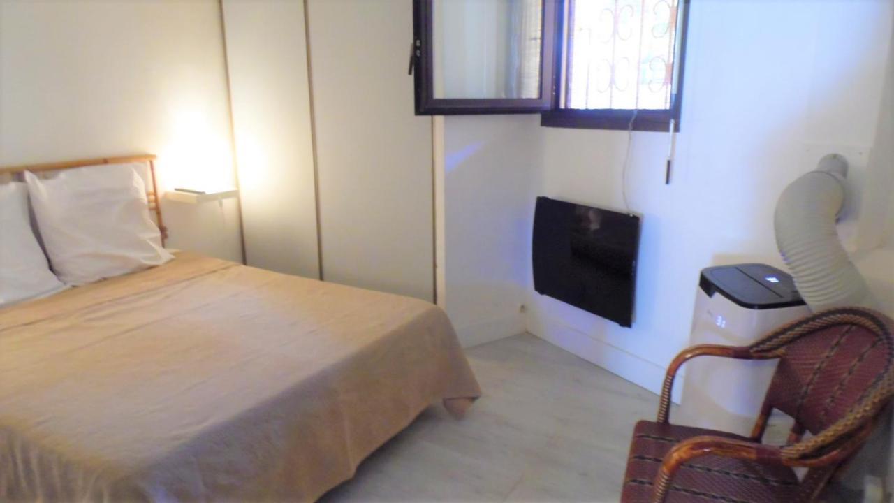 2mn/45m2/vue Mer/inernet/clim/parking Prive