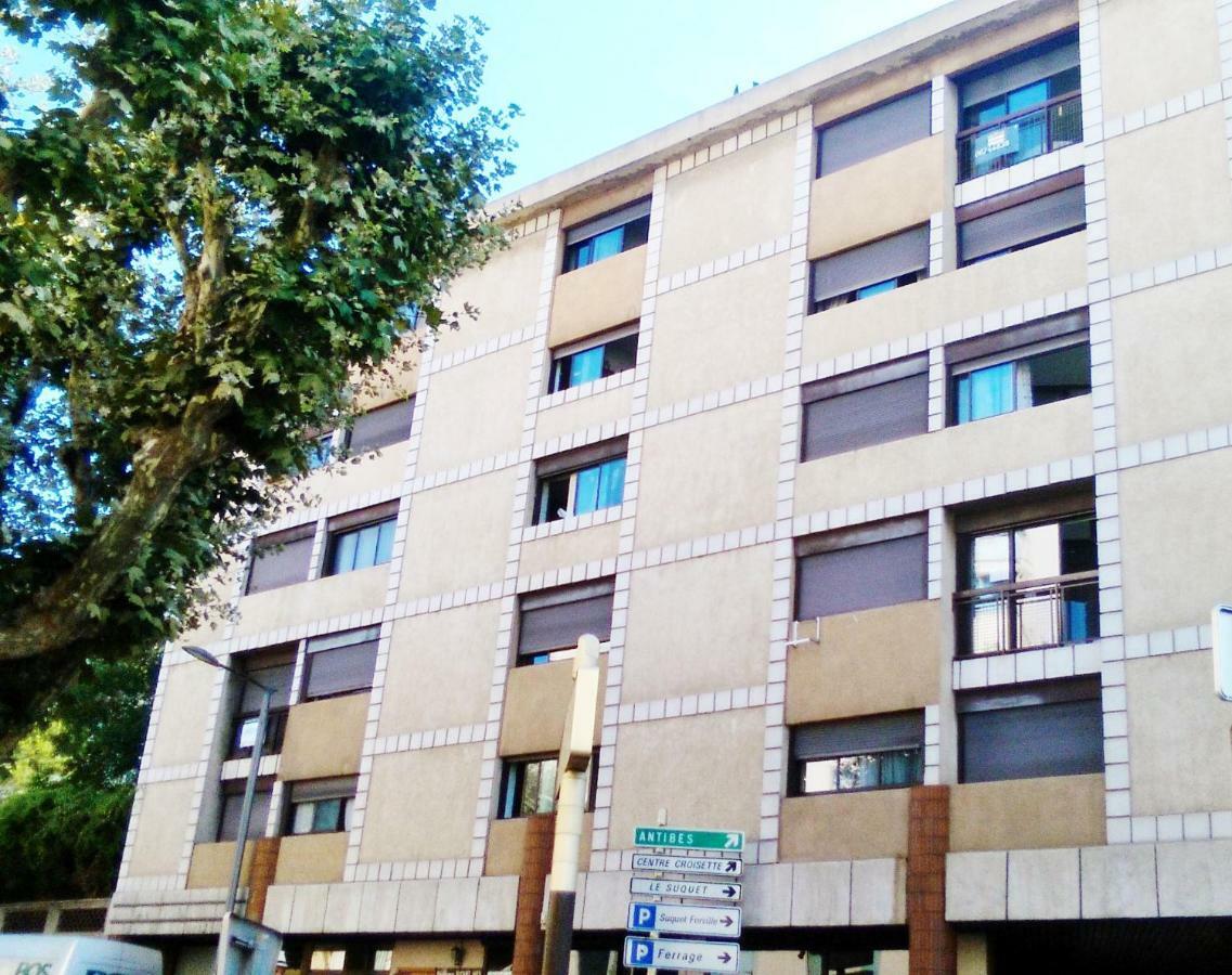 2mn/45m2/vue Mer/inernet/clim/parking Prive Apartment *